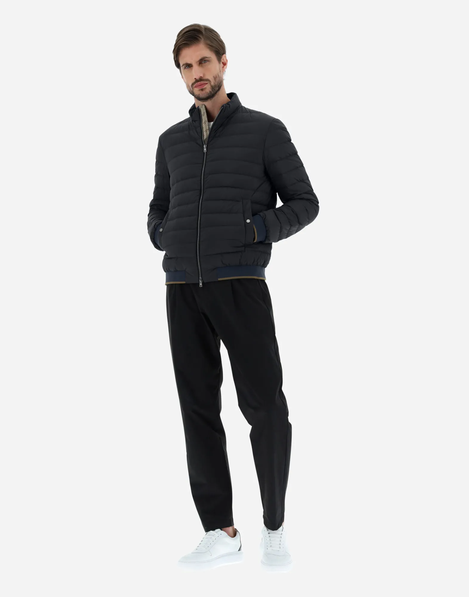 Herno Kurze Daunenjacken-Bomberjacke Aus Nuage Mit Details Aus Monogram